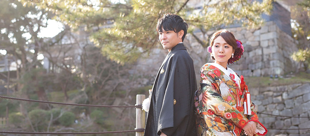 岡崎公園と新郎新婦の写真